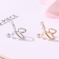 Mode Ein-wort-perlen-ohr Clip Frauen Bogenförmige Einzelne Ohr Knochen Clip Koreanische Einfache Durchbohrte Ohrringe Großhandel main image 3
