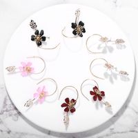 2019 Automne Nouveau Gracieux Boucles D'oreilles Mori Style Feuilles Boucles D'oreilles À La Mode Européenne Et Américaine Nouvelle Célébrité Internet Tous Les-match Fleur Boucles D'oreilles main image 5