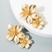 Retro Flower Stoving Varnish Alloy No Inlaid Earrings main image 1