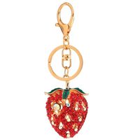 Nouveau Diamant Fraise Porte-clés Pendentif Strass Sac Accessoires Yiwu Usine En Gros Activité Promotionnel Nouveautés sku image 1