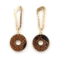 Japonais Et Coréen Accessoires De Mode Nouveau Modèle De Serpent En Cuir Boucles D'oreilles Femelle Personnalité Or Alliage Placage Boucles D'oreilles D'une Seule Pièce Dropshipping main image 1