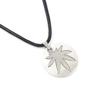 New Necklace Double Color Maple Leaf Stainless Steel Pendant Necklace Pendant Titanium Steel Jewelry main image 6