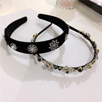 Ui Même Style Rétro Noir Velours Épingle À Cheveux Bandeau De Femmes Élégant Bande De Cheveux Coréenne Sortie En Ligne Influenceur Coiffe Bandeau Élégant Femmes main image 2