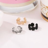 U-shaped Small Daisy Flower Curved Metal Environmental Protection Pierced Earrings main image 5