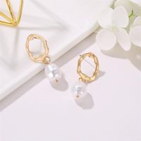 Hot Sale Irregular Geometric Wave Pearl Earrings Earrings Women Fashion Earrings Wholesale main image 5