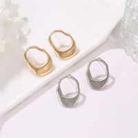 Creative Irregular Metal's Earrings Environmental Protection Electroplating Asian Gold Hollow Circle Earrings Women main image 4
