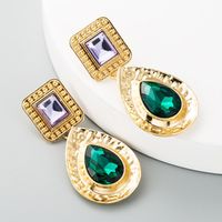 Za Simple Golden Drop-shaped Alloy Inlaid Glass Diamond Earrings European And American Court Style Retro Metal Earrings Earrings Female main image 5