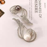 Simple Fashion Brooch Pearl Clothing Corsage Women Wholesale main image 6
