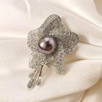 Simple And Stylish Pearl Brooch Female Crystal Wholesale main image 3