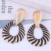European And American Fashion Metal Simple Water Drop Exaggerated Earrings main image 5