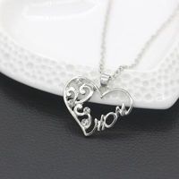 Necklace Simple Heart-shaped Diamond English Alphabet Mom Mom Necklace Clavicle Chain Mother's Day Gift main image 5