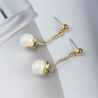 Simple Twisted Rhinestone Pearl Earrings Ladies Geometric Small Earrings main image 6