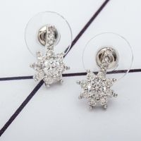 Korean Hot Sale Snowflake Earrings Female Fashion Geometric Diamond Flower Flower Earrings main image 5