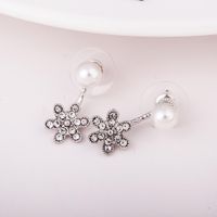 Sweet Pearl Full Diamond Flower Earrings main image 3