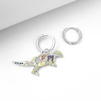 Personnalisé Et Intéressant Conception Cristal Diamant Asymétrique Dinosaure Boucles D'oreilles Européen Et Américain Exagéré La Mode Animal Boucles D'oreilles Cadeau Femme main image 5