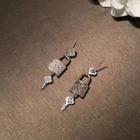 Four-leaf Clover Key Stud Earrings main image 4
