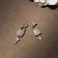 Four-leaf Clover Key Stud Earrings main image 5