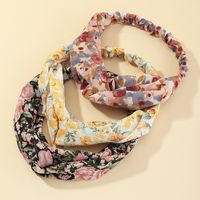 Korean Fashion Flower Fabric Printing Headband Cross-knotted Face Wash Headband main image 3