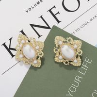 French Palace Retro Style Diamond Pearl Simple And Versatile Earrings Wholesale main image 4