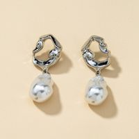 Fashion New Alloy Pearl Earrings sku image 2