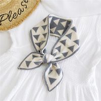 Small Triangle Pointed Knit Woolen Scarf sku image 5