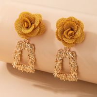 Retro Three-dimensional Flower Embossed Flower Square Earrings main image 1