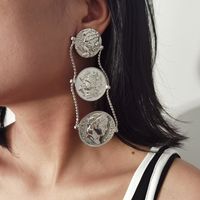 Fashion Exaggerated Disc Simple Woman Portrait Earrings main image 4