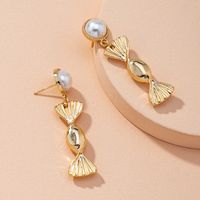Korean Cute Inlaid Pearl Candy Playful Sweet Beauty Alloy Earrings Wholesale main image 3