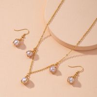 Korean Pearl Simple Fashion Alloy Necklace Earrings Two-piece Set main image 3