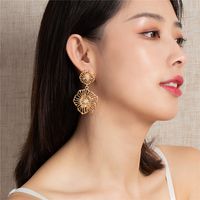 Light Luxury Simple Fashion Baroque Flower Diamond Korean Gold Earrings sku image 1