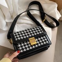 New Trendy Fashion Plaid All-match  Shoulder Messenger Bag main image 1