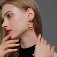 Exaggerated Hollow Red Lips Creative Simple Geometric Round Earrings main image 6