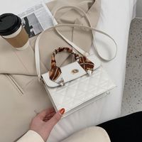 Autumn And Winter Portable Rhombus All-match Single Shoulder Messenger Small Square Bag sku image 1