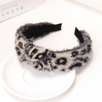 Retro Small Fragrant  Mink Hair Leopard Polka Dot Middle Twisted Headband sku image 1