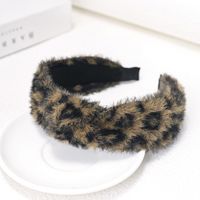 Retro Small Fragrant  Mink Hair Leopard Polka Dot Middle Twisted Headband sku image 3