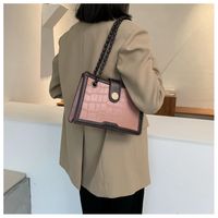 Simple Large-capacity Fashion Retro One-shoulder Messenger Handbags main image 6