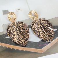 Leopard Print Exaggerated Alloy Leaf Earring main image 3