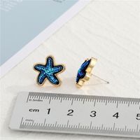 Simple  Small Starfish Earrings main image 3