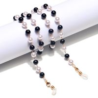 High Quality Fashion Black And White Pearl Glasses Chain main image 1