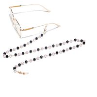 High Quality Fashion Black And White Pearl Glasses Chain main image 4
