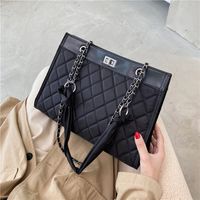 New Korean  Wild Chain Messenger Handbag main image 1