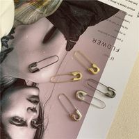 Simple Gold-plated Fashion Paper Clip Earrings main image 4