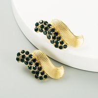 Geometric Twisted   Alloy Inlaid Rhinestones  Simple Earrings main image 4