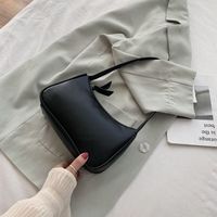 Medium Pu Leather Fashion Underarm Bag Hander Bag sku image 5