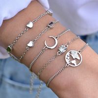 Multi-layer Simple Gold-plated Heart-shaped Moon Bracelet Set main image 3