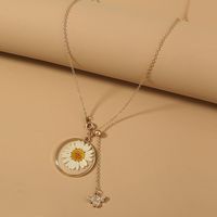 Korean Fashion Chrysanthemum Little Bee Pendant Single Layer Necklace main image 5