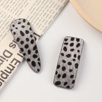 Black And White Dot Leopard Print Hairpin sku image 2