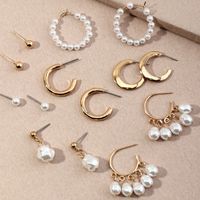 Fashion Geometric C-shaped Pearl Earrings main image 3