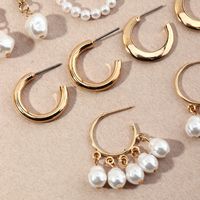 Fashion Geometric C-shaped Pearl Earrings main image 5