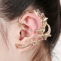 Exaggerated Dragon-shaped Hypoallergenic Ear Bone Clips main image 2